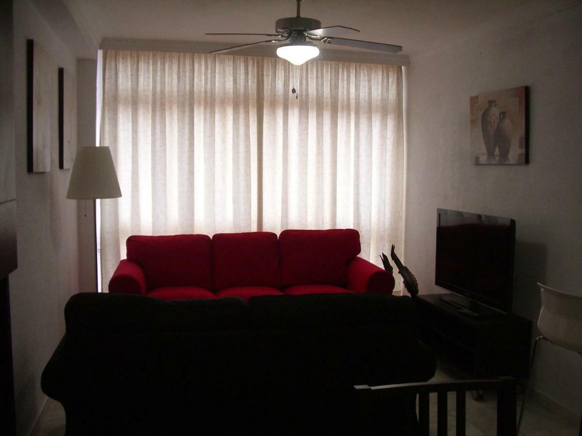 Paseo Maritimo De Poniente Appartement Málaga Buitenkant foto