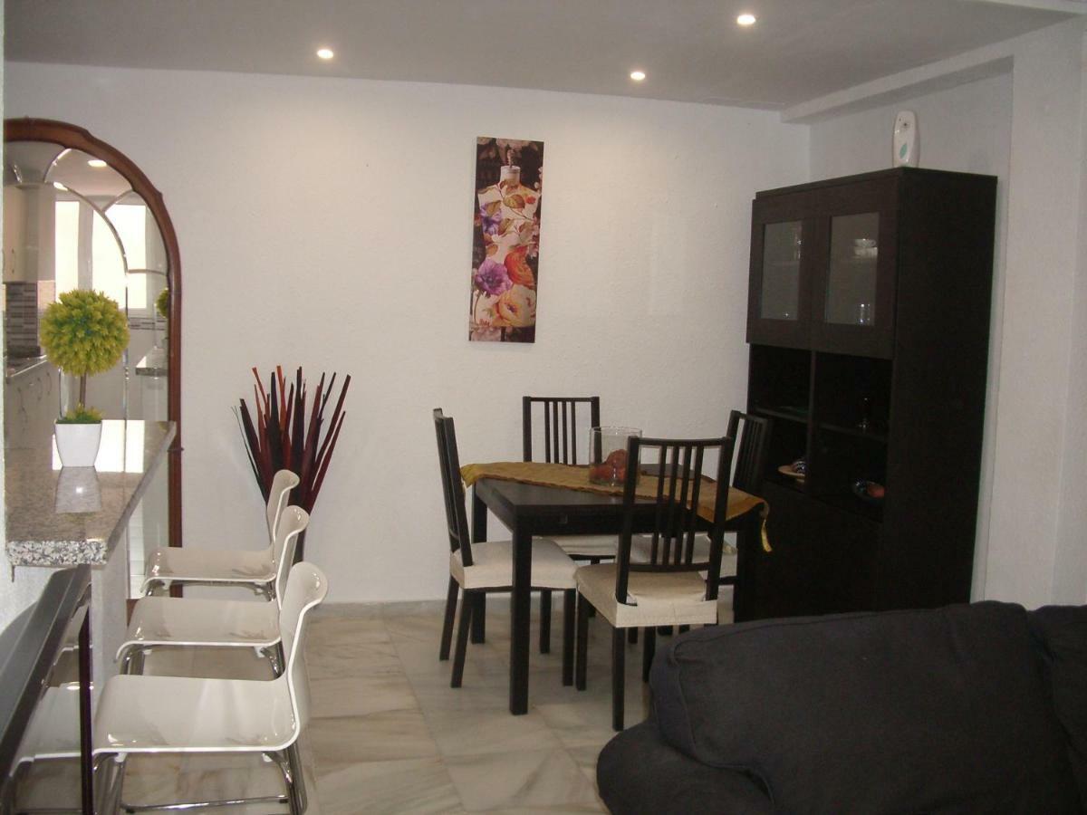 Paseo Maritimo De Poniente Appartement Málaga Buitenkant foto
