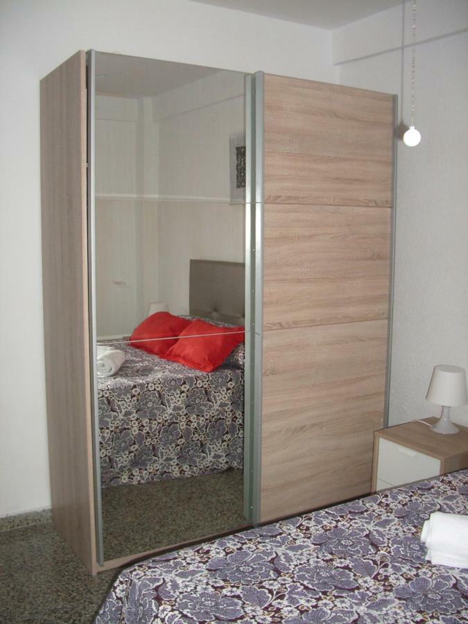 Paseo Maritimo De Poniente Appartement Málaga Buitenkant foto